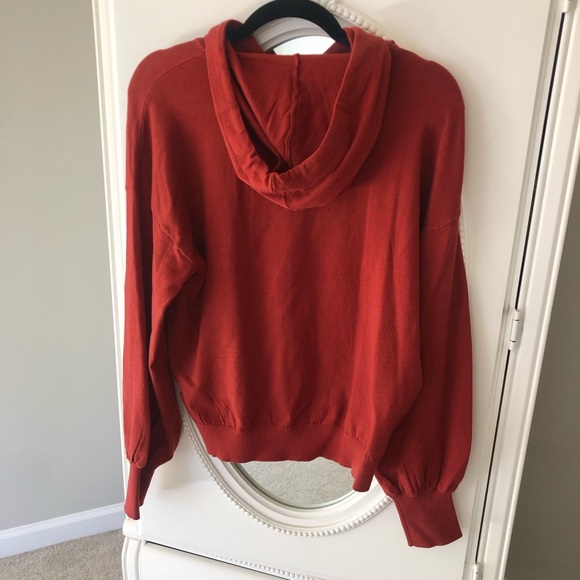 Orange pull over - Picture 8 of 11